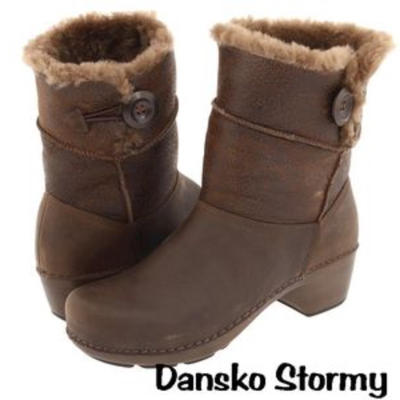 dansko stormy